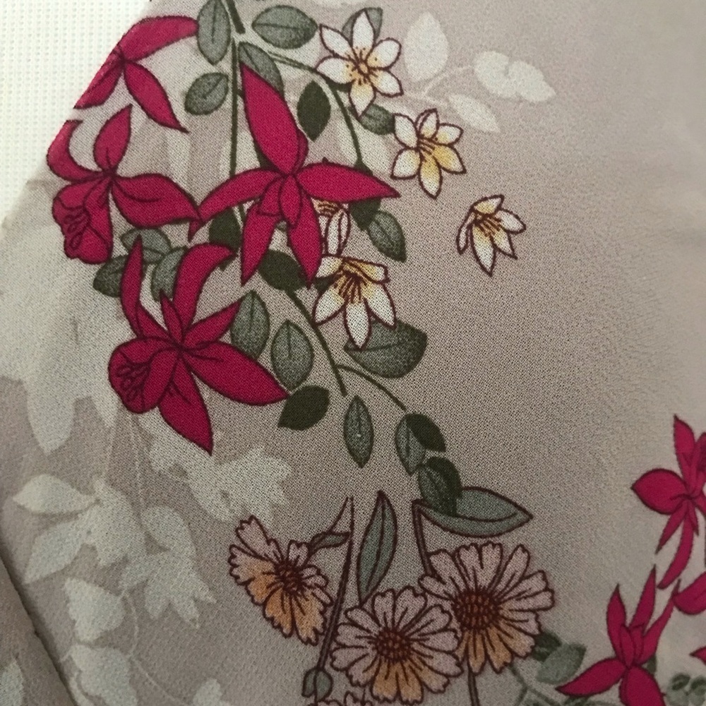 Flower Flow Dress - Picture 6 of 8